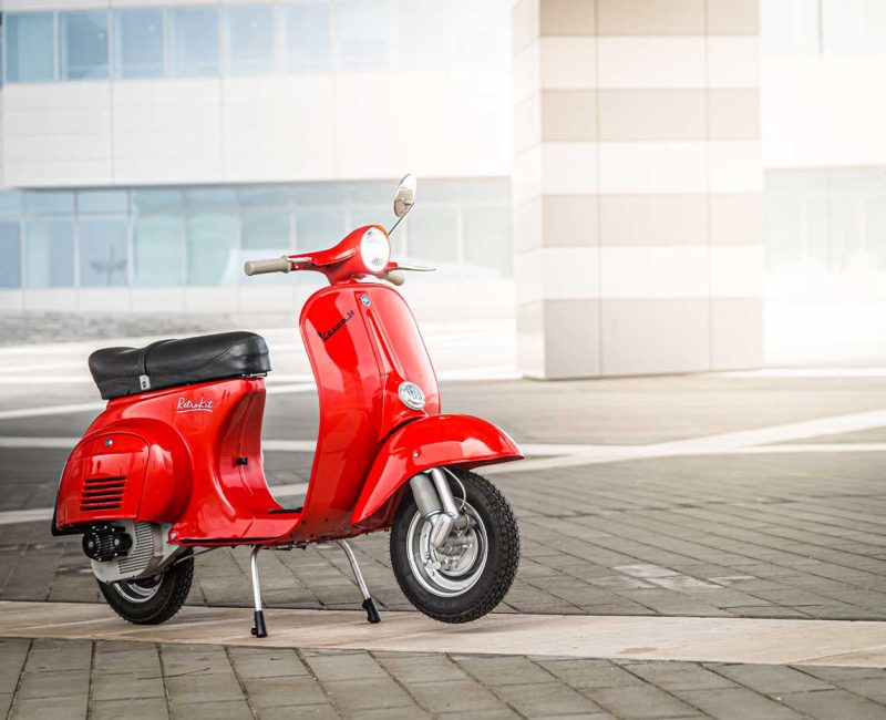 Vespa Rossa Convertita Con Kit Retrokit